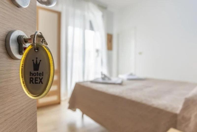 Rex Hotel